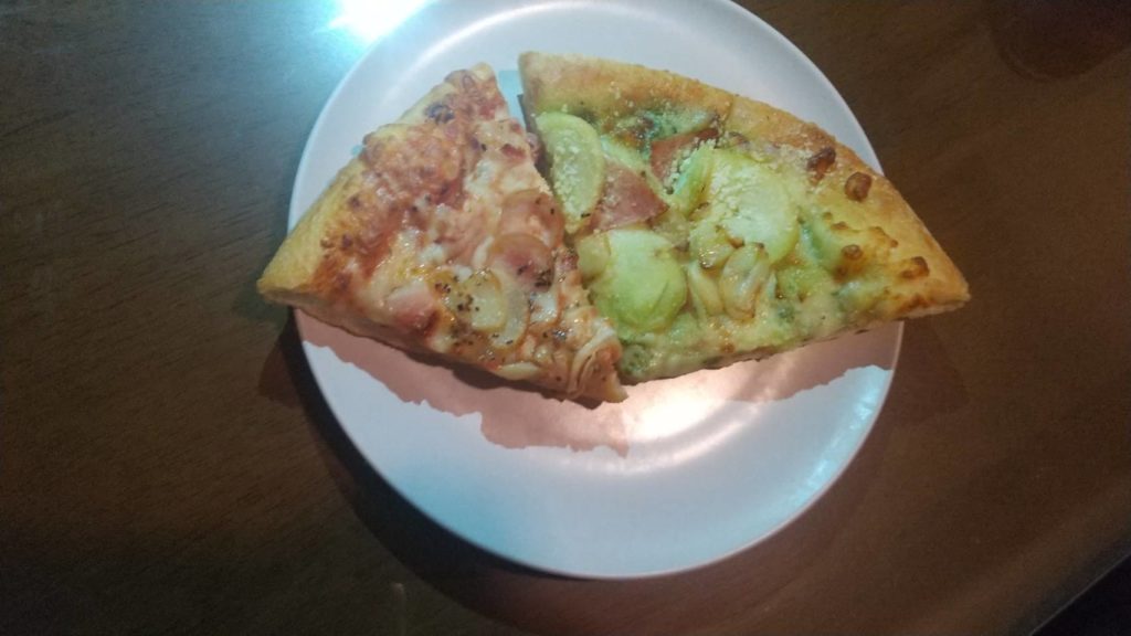 『ドミノ・ピザ』が紹介している温め方を試してみたらふわふわもちもちに！